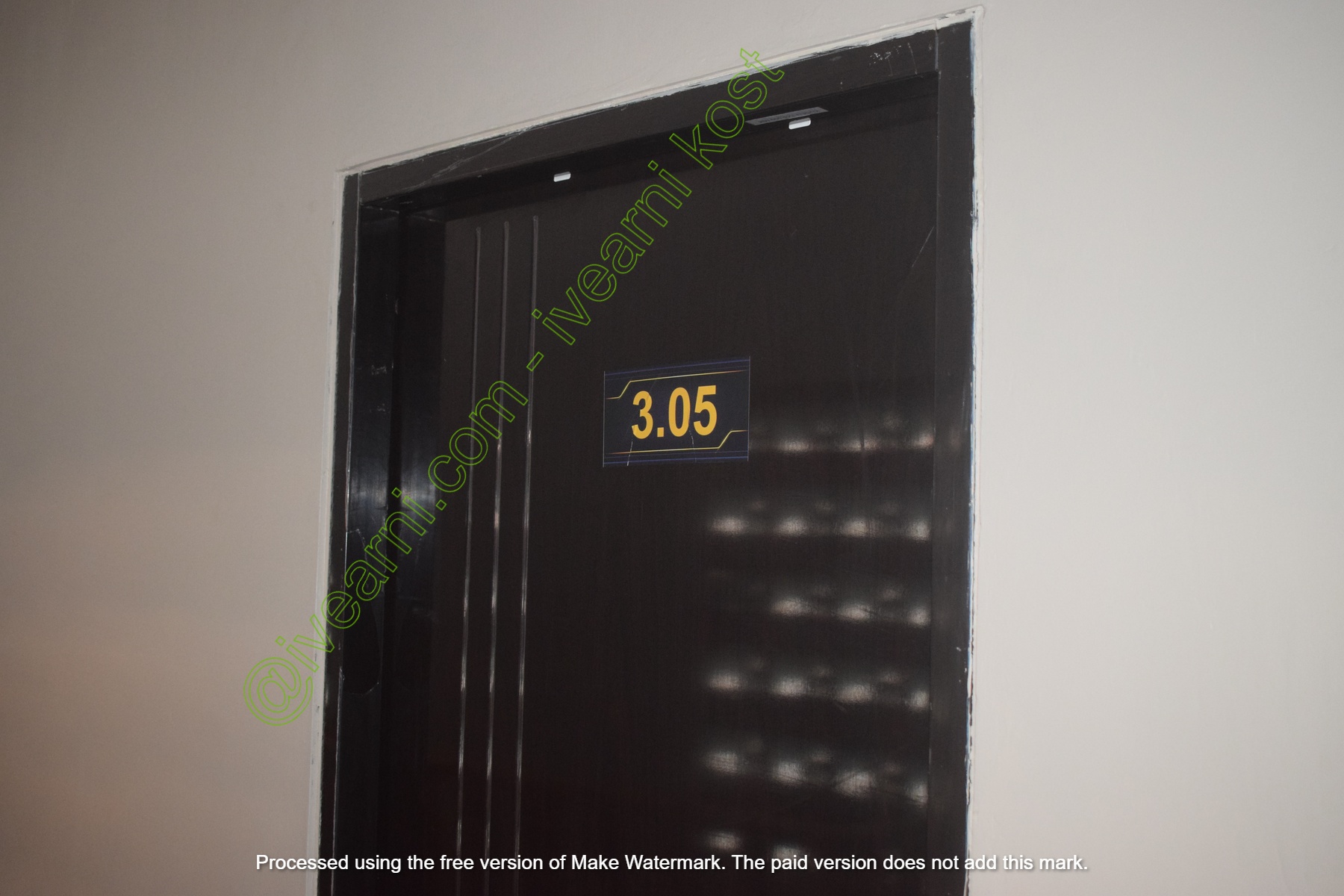 Kamar 305 - Lantai 3